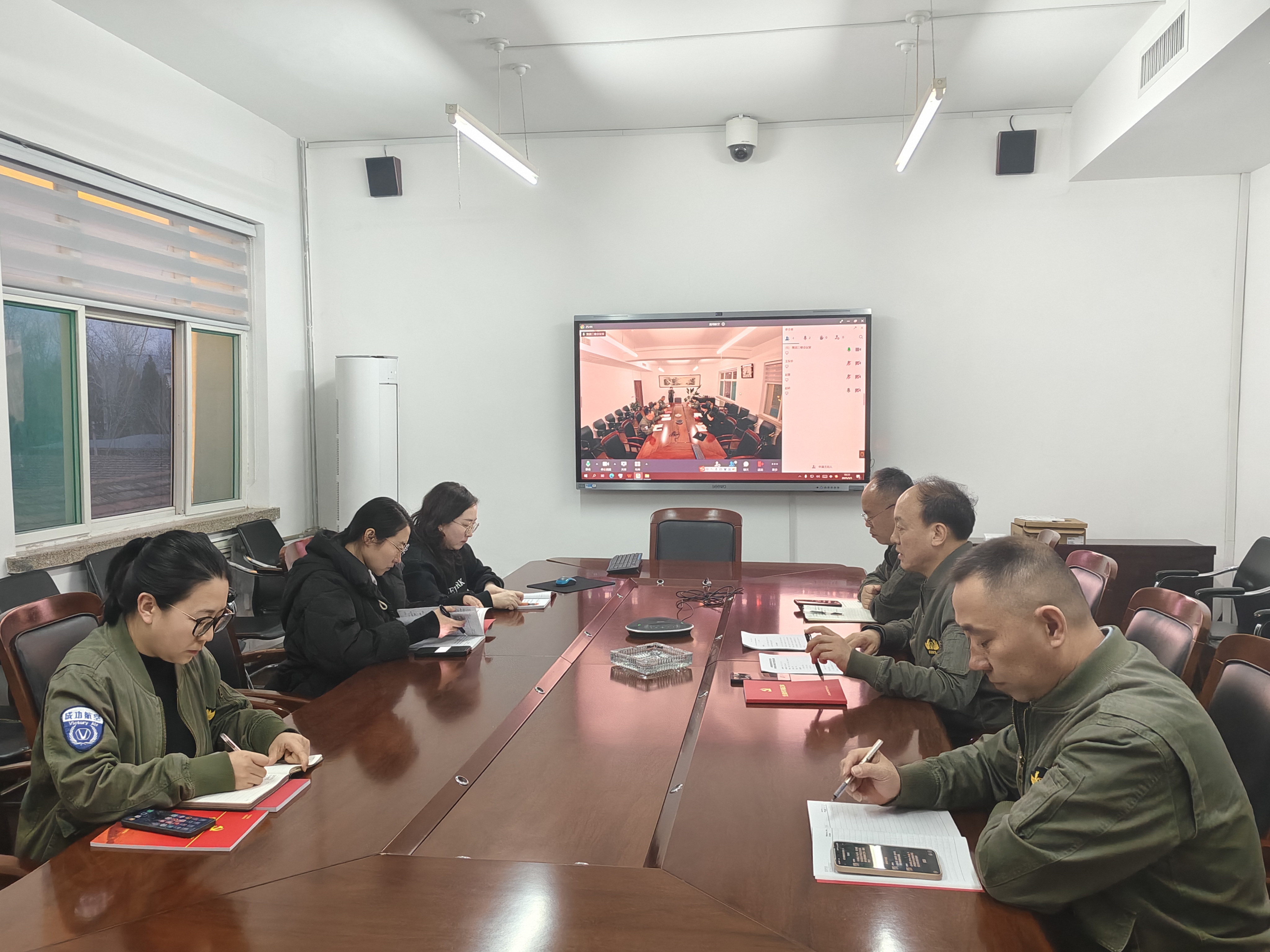 成功通航党支部召开组织生活会暨民主评议党员活动