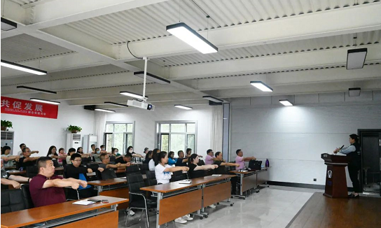 Bwin必赢网站入口举办安全健康教育知识讲座​